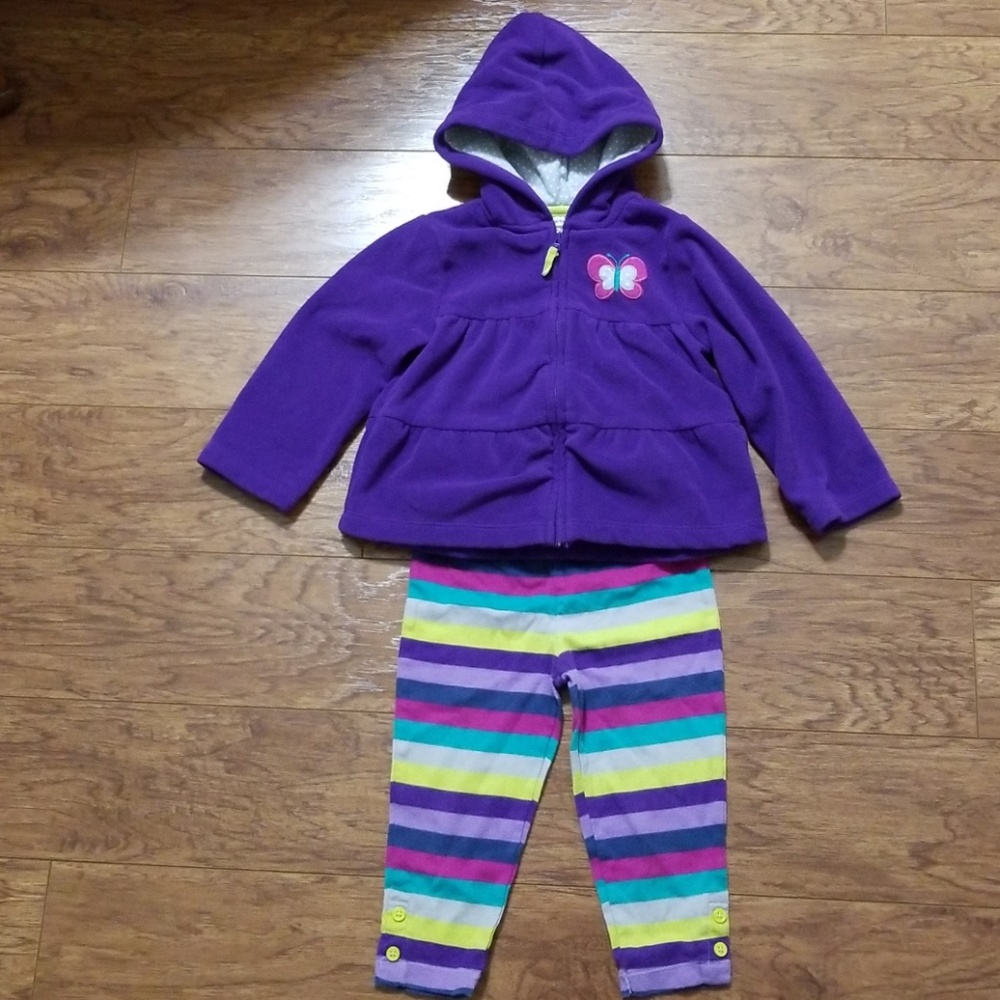 Carter's  outfit